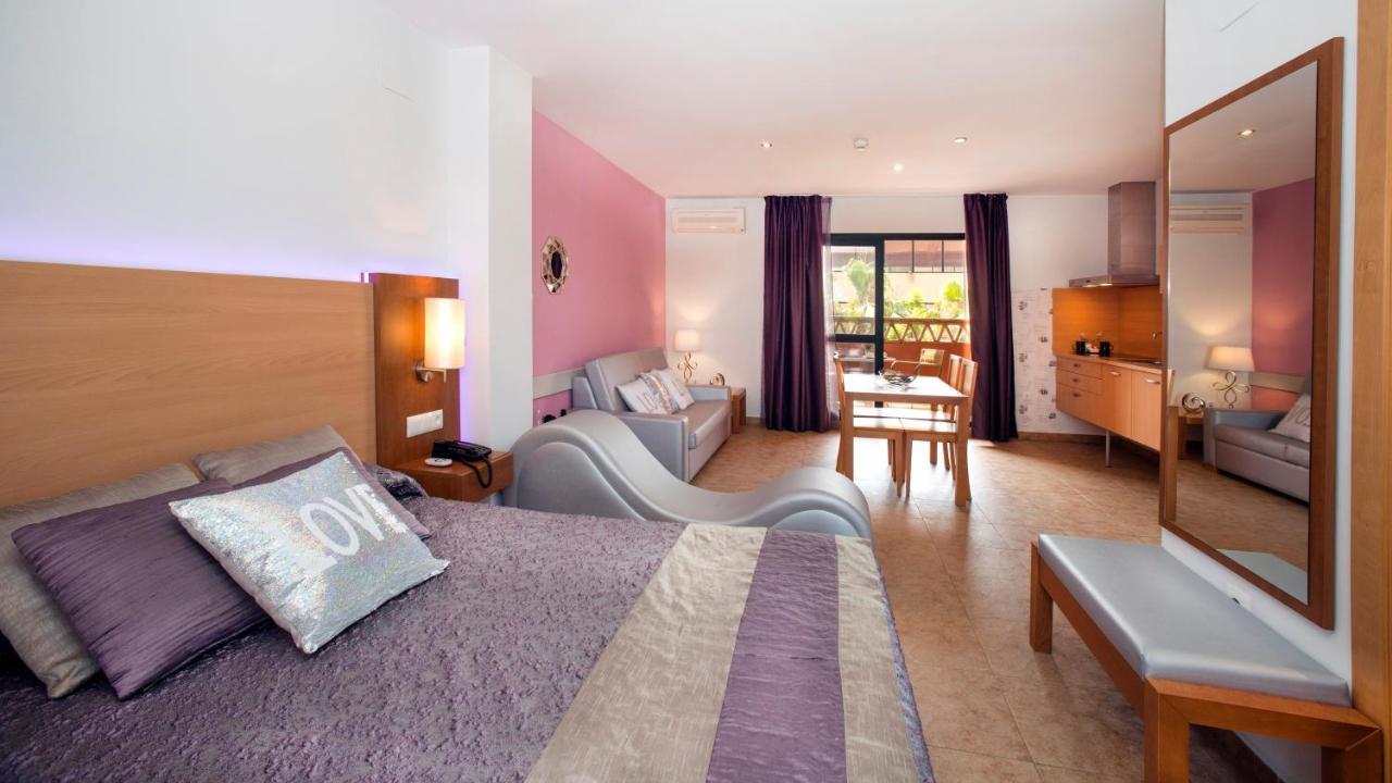 Leo Punta Umbria (Adults Only) Apartment Exterior photo
